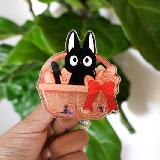 KIKI'S DELIVERY SERVICE - JIJI IN BASKET THEMED ACRYLIC SHAKER BADGE REEL