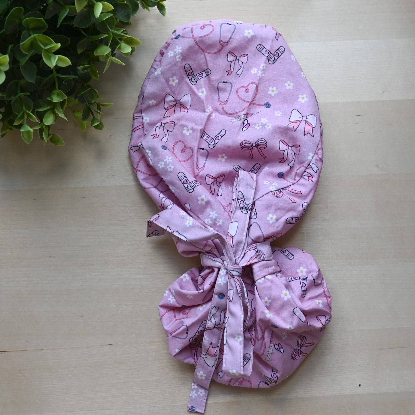 MEDICAL COQUETTE SATIN LINED PONYTAIL SCRUB CAP